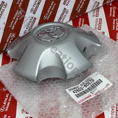 4260360570 Genuine Toyota Ornament Sub-Assy Wheel Hub 42603-60570