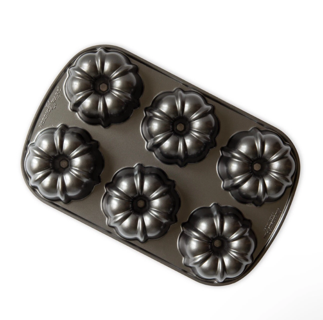 Nordic Ware Classic Bundtlette Cake Pan