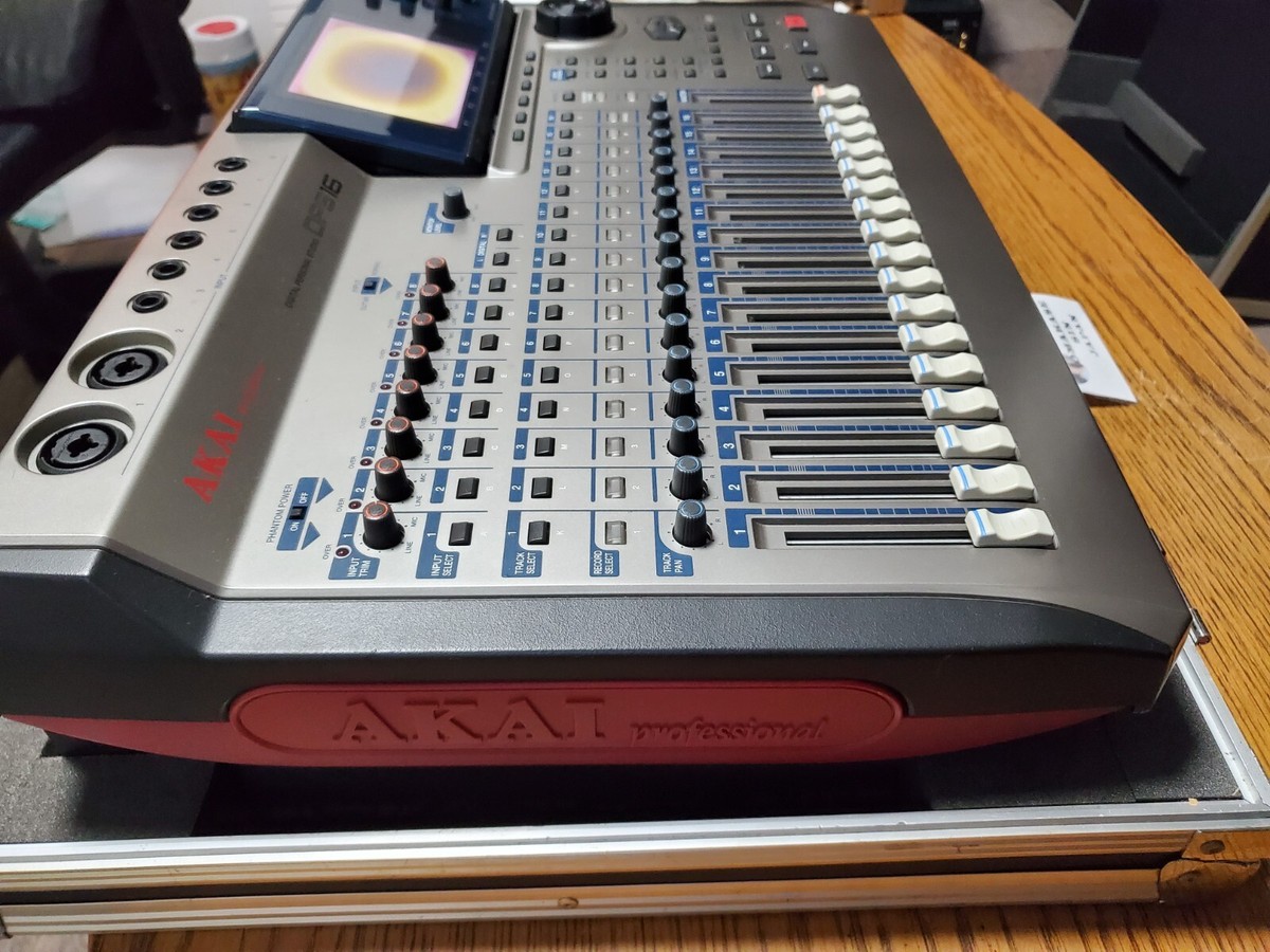 AKAI Professional DPS 16 マルチMTR AKAI DPS16 デジタルミキサー Akai DPS16
