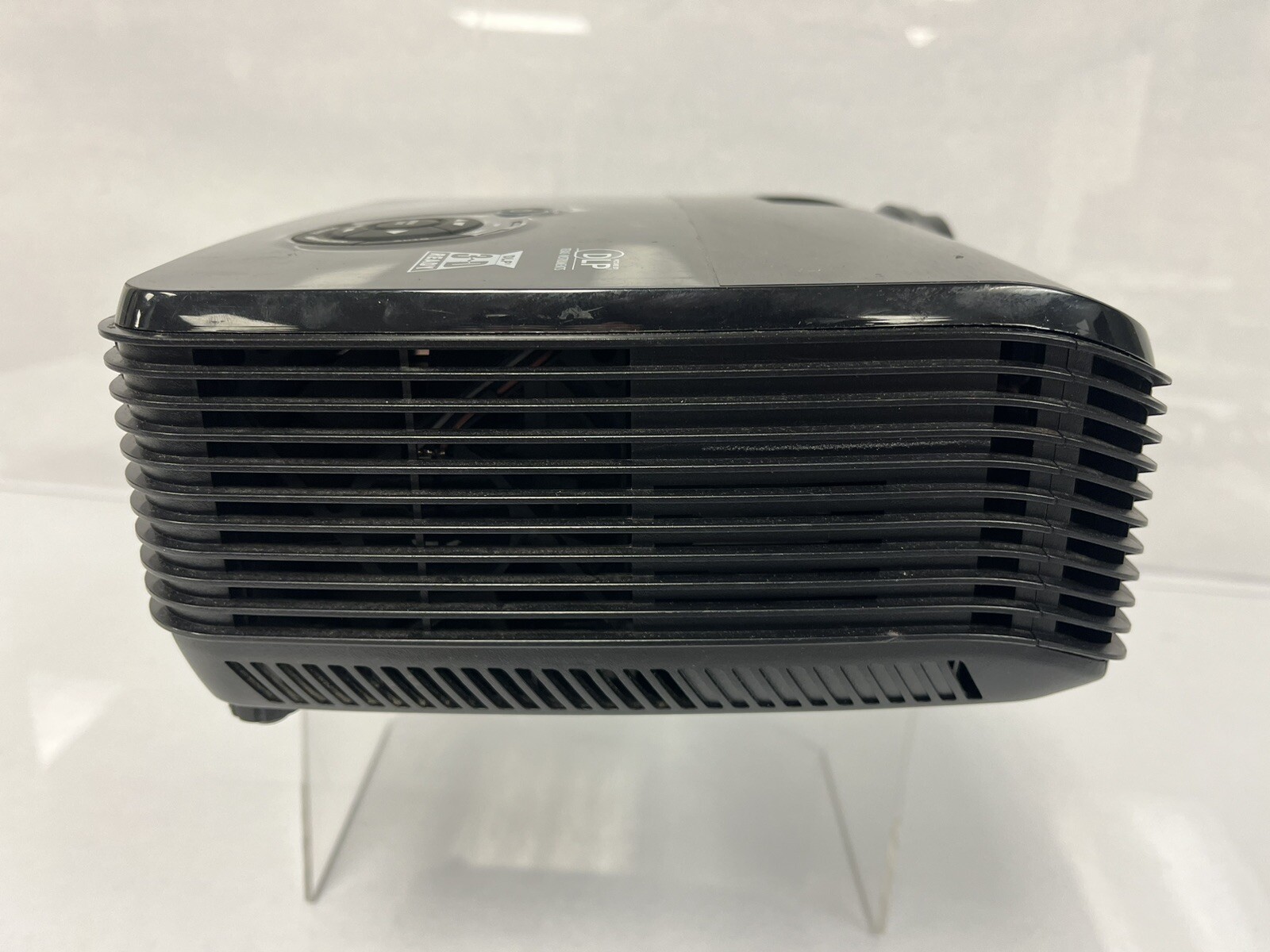 ViewSonic PJD5111 DLP Portable Projector 2500 Lumens No Remote with