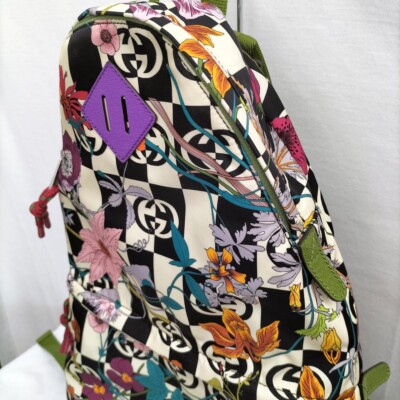 GUCCI x The North Face Floral Multicolor Green Nylon Leather  display picture 3