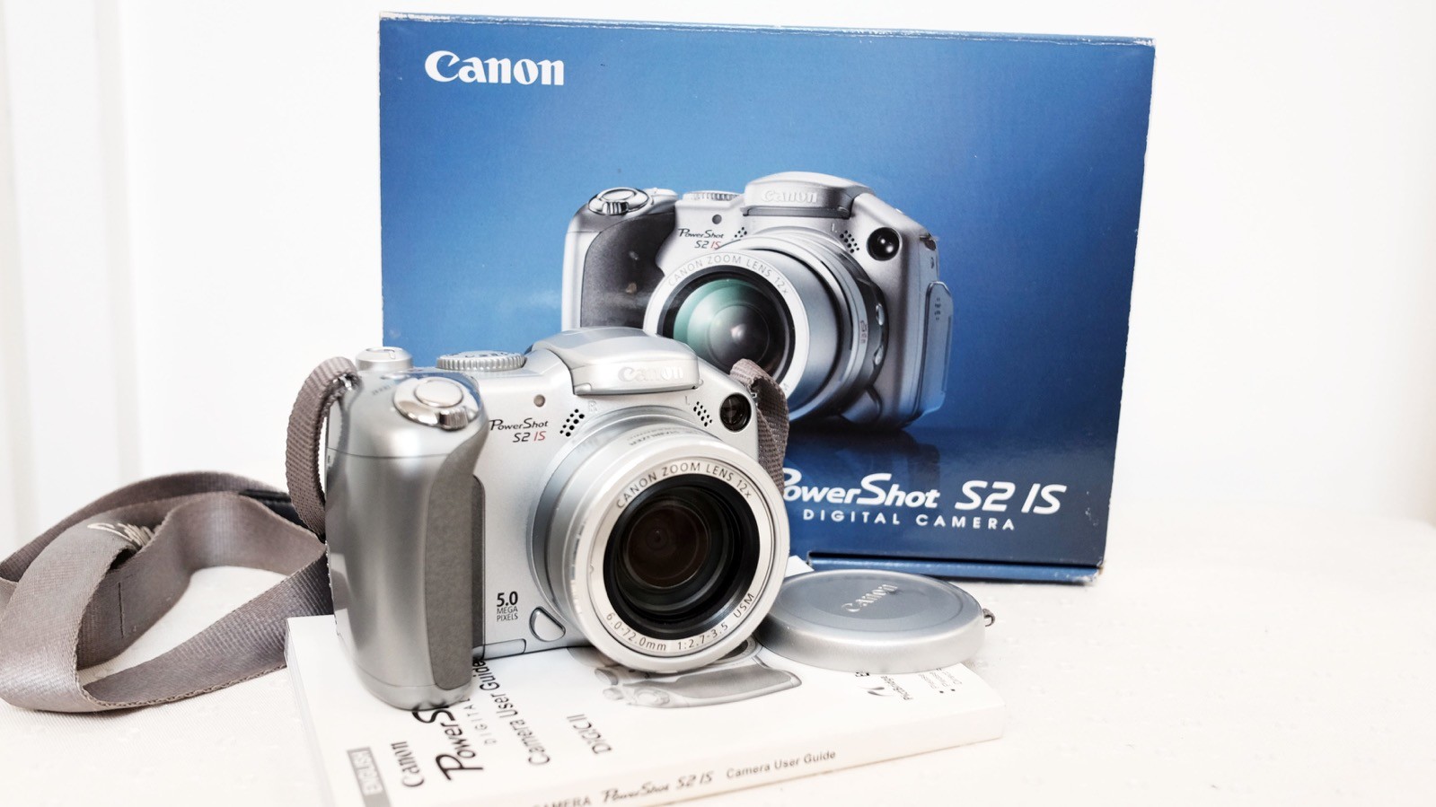 Canon PowerShot S2 IS 5.0MP Digital Camera - Silver | eBay Stock photo