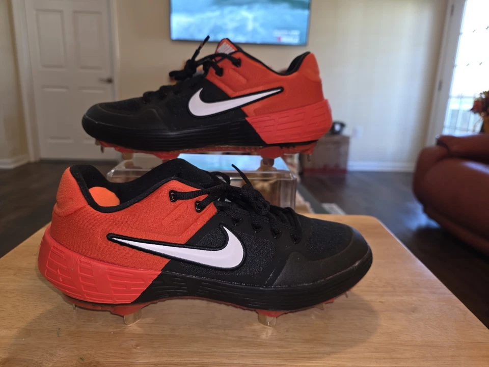 BOTINES DE BÉISBOL NIKE ALPHA HUARACHE ELITE II BAJOS PARA HOMBRE Talla 8 AJ6873-008 PRECIO DE VENTA SUGERIDO POR EL FABRICANTE $90 Foto 2 de 4