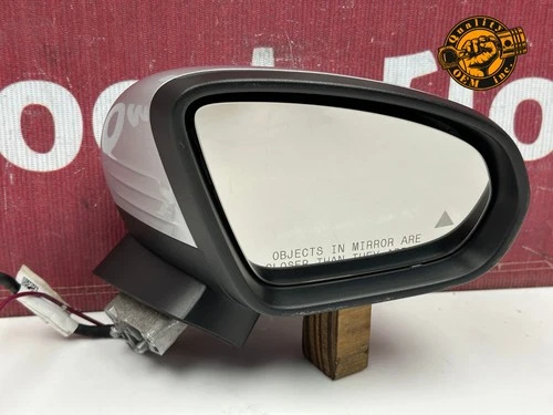 2019-2022 MERCEDES A CLASS  RIGHT SIDE DOOR REAR VIEW MIRROR W/  BLIND SPOT OEM