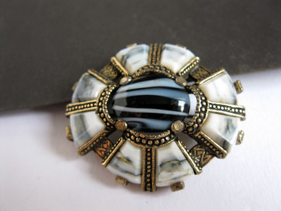 Miracle Brosche Schottische Keltische Schmuckornamentik, 3 x 4 cm
