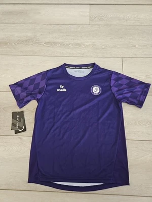 Bristol City ONeills childs 24/25 training Shirt Size 10/11 yrs BNWT