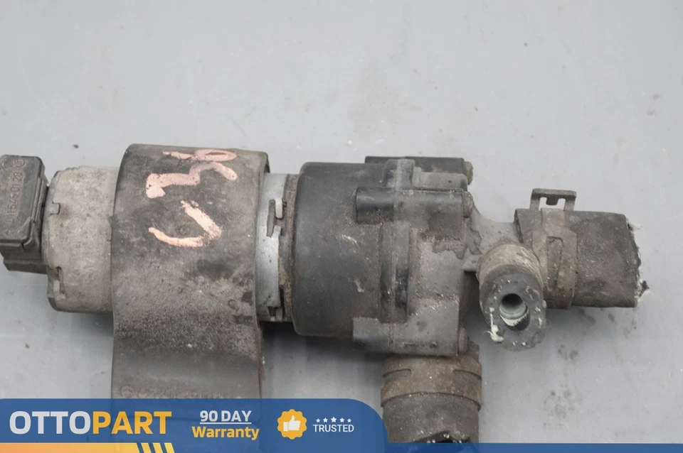 2003-2012 Mercedes R230 SL550 SL55 AMG SL600 Aux Auxiliary Water Pump OEM - Image 4 of 4