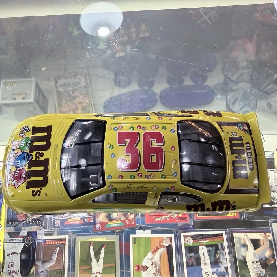 Pontiac Gran Prix 1998 Ernie Irvan #36 M&M's por Action CWB Foto 4 de 4