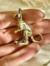 Brass Kangaroo Figurine – Miniature Australian Animal Sculpture 