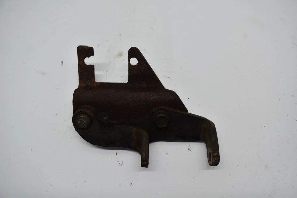 Chevrolet Camaro 1968 1969 V8 327 soporte de alternador inferior 68 69 Foto 2 de 4