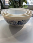 Pyrex Vintage Mixing Bowls Set of 3: Homestead pattern