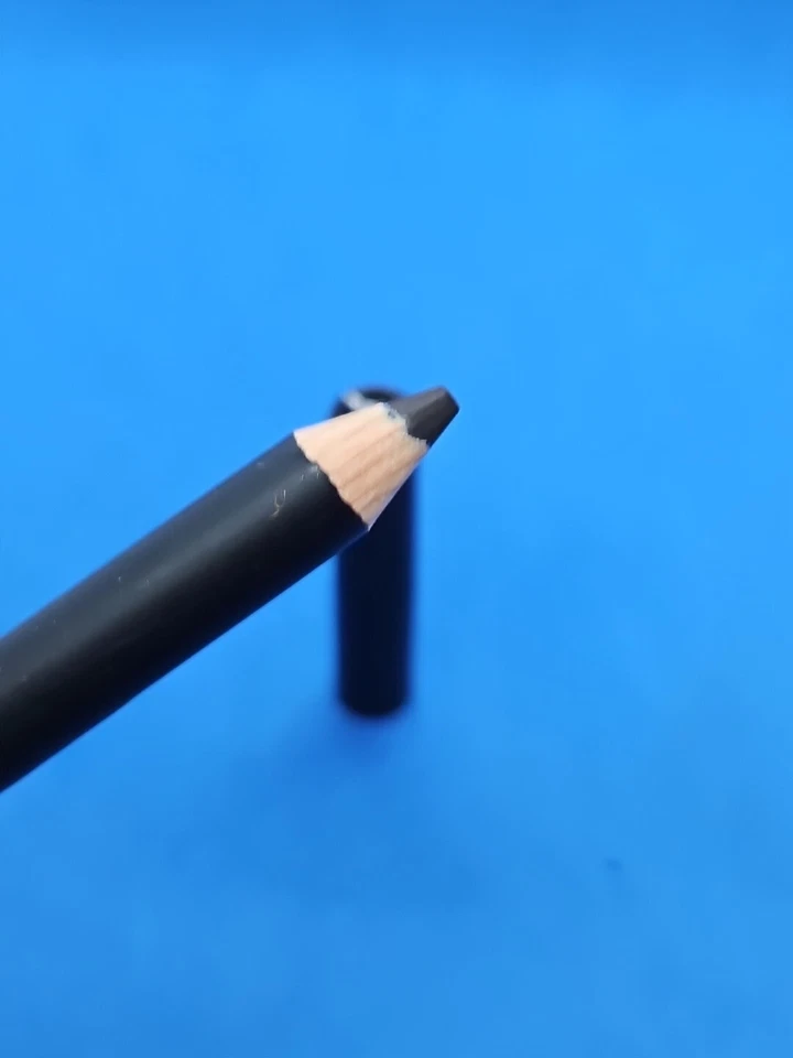 NYC Browblender Brow & Liner 913A TERCIOPELO NEGRO 0,037 oz Foto 4 de 4