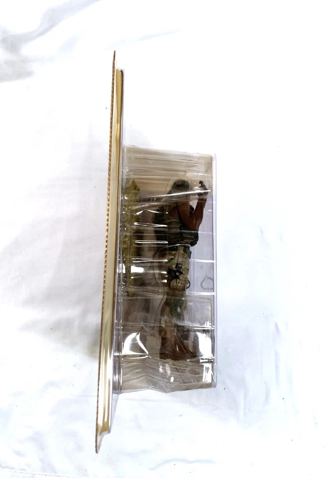 "Figura de acción McFarlane 7"" serie militar 4 fuerzas especiales del ejército: operador, 2007" Foto 3 de 4