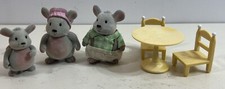 Li'l Woodzeez HandyDandy Mice Family Set Of 3 Figures Dad, Mom Child W/ Table