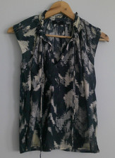 T Tahari Women's Sleeveless V-Neck Blue Cream Top Blouse Size S/P