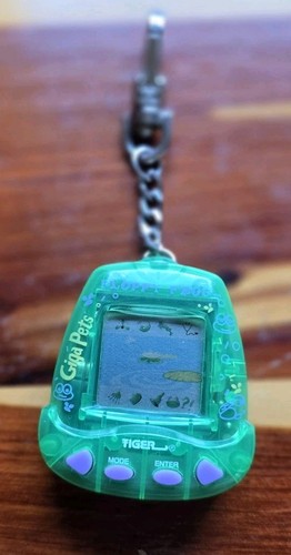 Vintage 1997 Tiger Gigi Pets Floppy Frog Virtual Pet Tested & Working