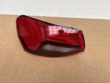 Original Audi A3 8Y Rückleuchte Heckleuchte links 8Y0945069