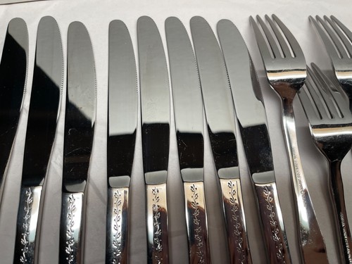 39pc Sakura Snowman Mumm Stainless Flatware Japan-Service for 8 (1 teaspoon shy) - Afbeelding 13 van 16