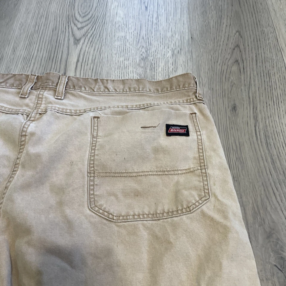 Vintage Dickies Cargo Shorts Men's Size 44 Tan Beige Baggy Fit 90s Skate Grunge - Image 2 of 4