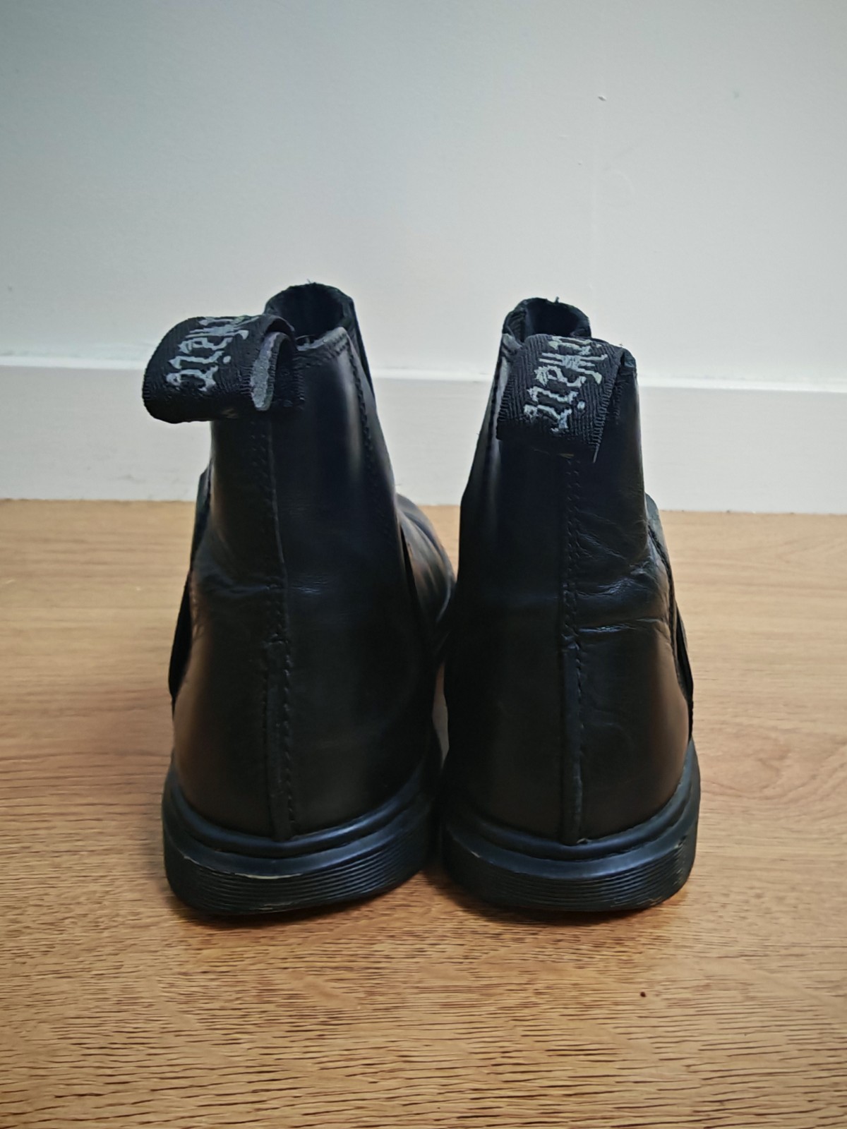 Dr Martens Noelle Black Leather Chelsea Boots UK 5 EU 38 Womens Slip On image 3
