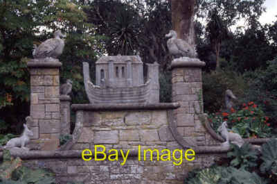 Foto 6x4 Die Arche mit Dodos Cunningburn Einer der vielen humorvollen Ornamente um 2000