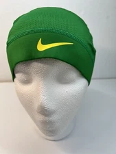 OREGON DUCKS PE TEAM-ISSUE UNUSED GREEN PLAYER NIKE FOOTBALL BEANIE * SKULL CAP