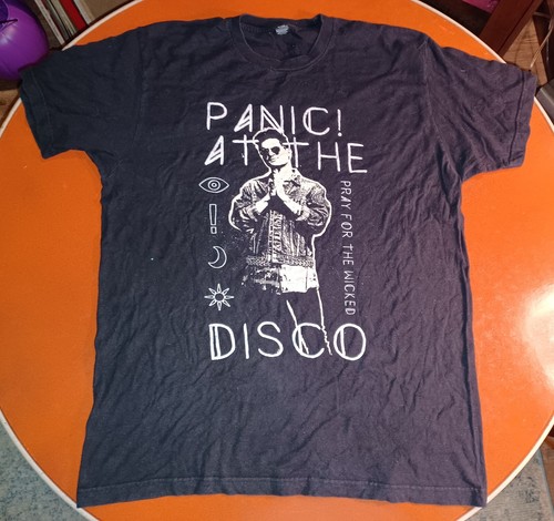 PANIC At The DISCO 2019 Concert Tour Shirt Sz L Pray For the Wicked Emo Rock EUC