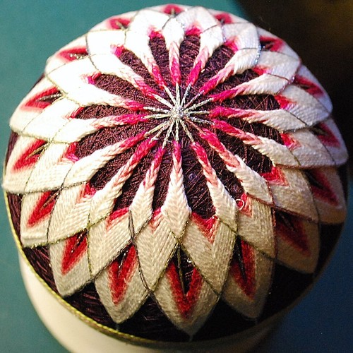 Vtg JAPANESE TEMARI THREAD HAND BALL Traditional Handmade FOLK ART Large Purple - Picture 21 of 23