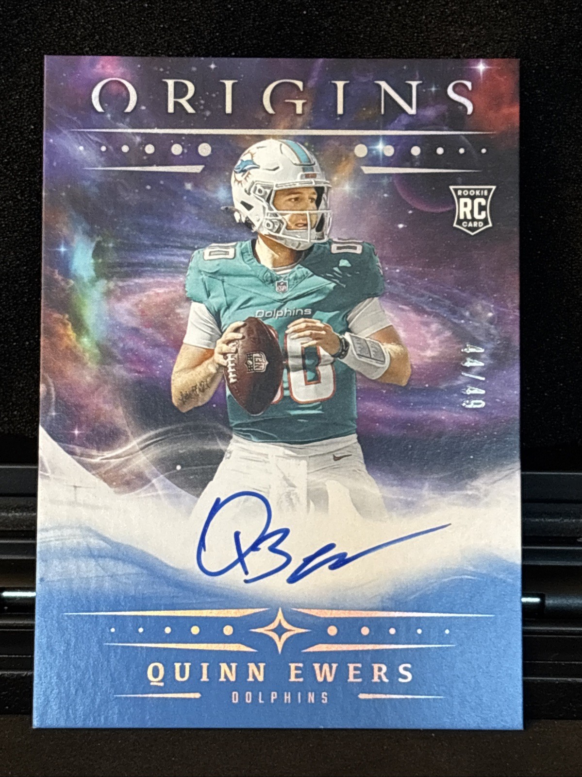 2025 Panini Origins - Rookie Autographs Quinn Ewers #RA-QEW Blue /49 (AU, RC)