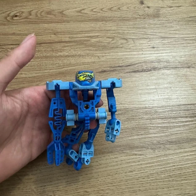 Lot 2 Lego Technic Throwbot/Slizer Ski/Ice SCUBA  #8501 INCOMPLETE FOR PARTS - Image 4 of 4