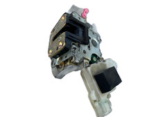 2000 - 2004 Nissan Xterra Driver Front Door Latch Electric Oem 2000 - 2004 Nissan Xterra Driver Front Door Latch Electric Oem