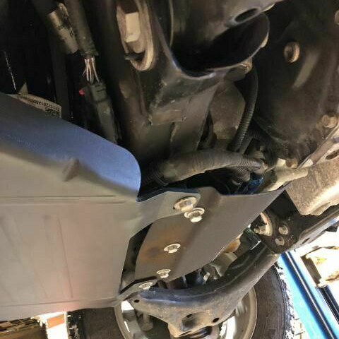 Front Skid Plate For Chevy Colorado & GMC Canyon GMT700 2015-2019 – 1/4 Inch Aluminum, Gray Powder-Coated (TRSA000000302) - View #3