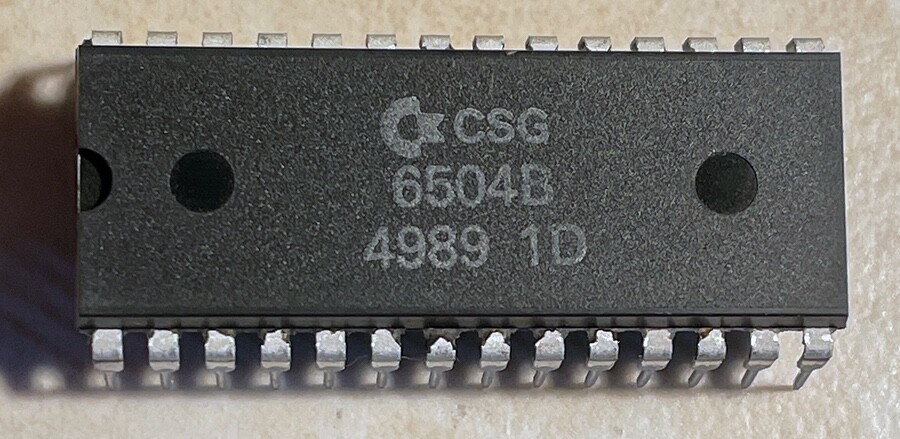 MOS/CSG 6504B 6504 Microprocessor - NOS - Rare !