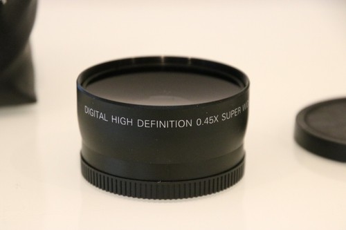 Neewer Digital High Definition 0.45x Super Wide Angle Lens With Macro Optics - Picture 3 of 5