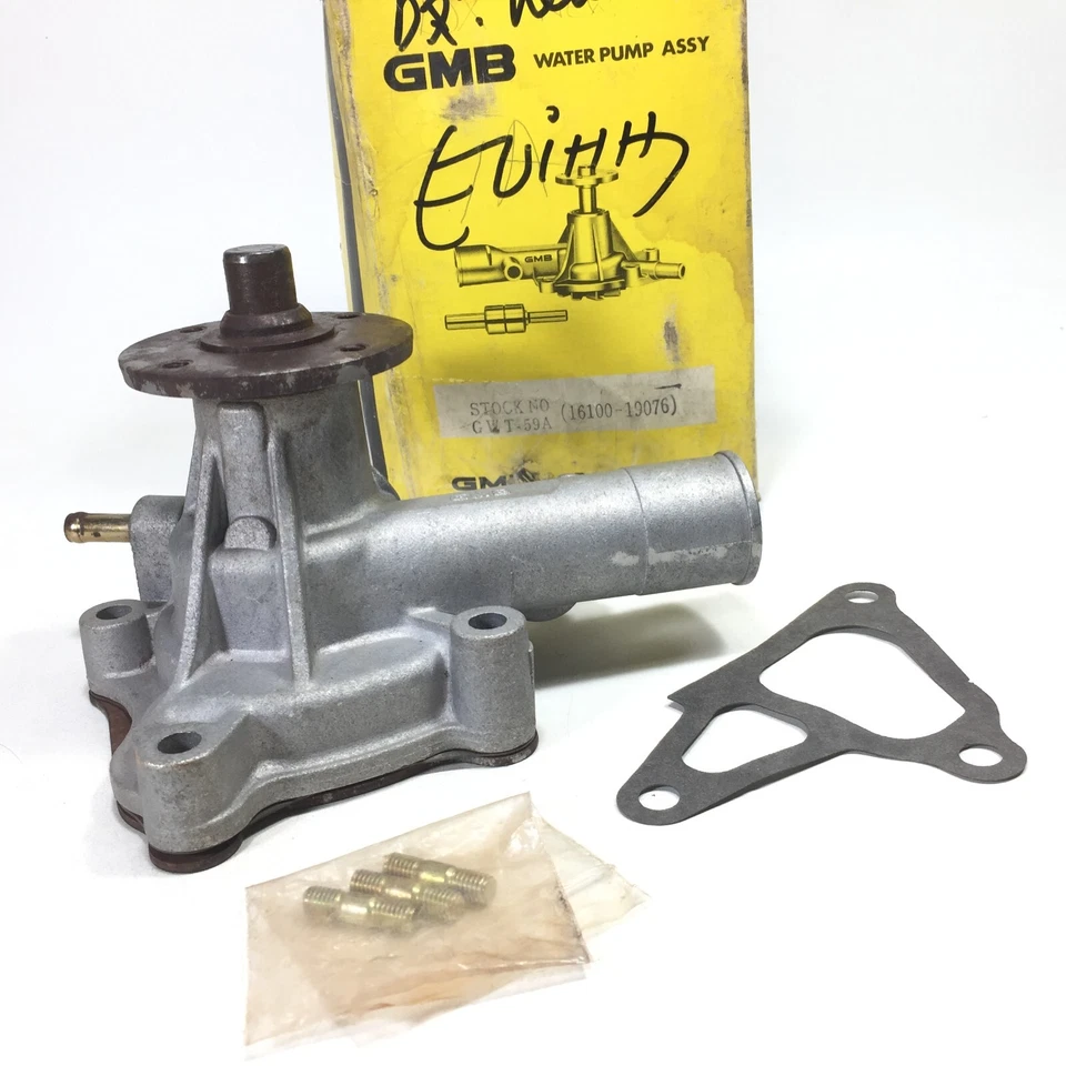 Engine Water Pump GWT-59A 16100-19076 For Toyota Corolla KE70 KE72 KE74 - Image 3 of 4