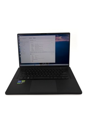 ASUS ROG ZEPHYRUS M16 GU604VI GAMING LAPTOP - i9-13900H / RTX 4070 / (ASP018410)