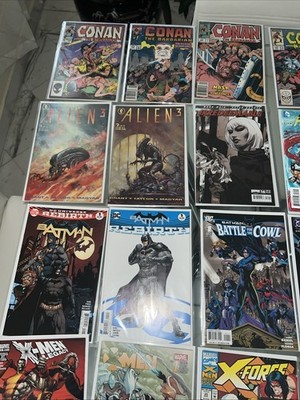 DC BATMAN AND OTHER ASSORTED 40 COMIC BOOK LOT.