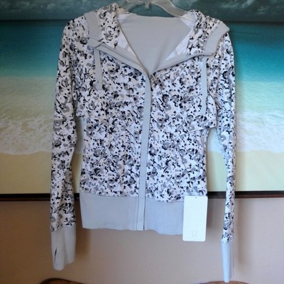 Lululemon After Asana Hoodie Not So Petite Fleur Silver Spoon Jacket, Size4, NWT
