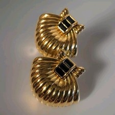 Swarovski Vtg Gold Tone Sea Shell Signed Black Color Crystal Baguette