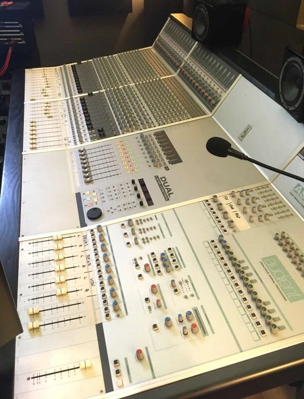 Audient  analog Mischpult