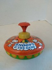 Vintage Ohio Art Metal Tin and Plastic Spinning Top Snoopy  The Gang