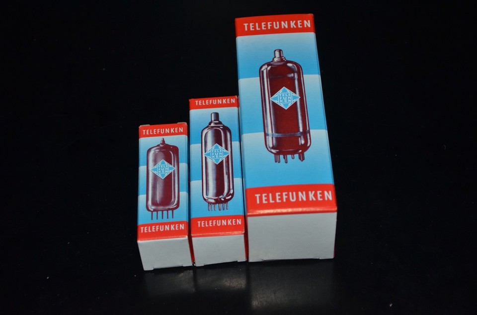 Lot De 30 Boîtes Vides Pour Tubes électroniques Telefunken - Trois Tailles (Noval, Octal, Magnoval)