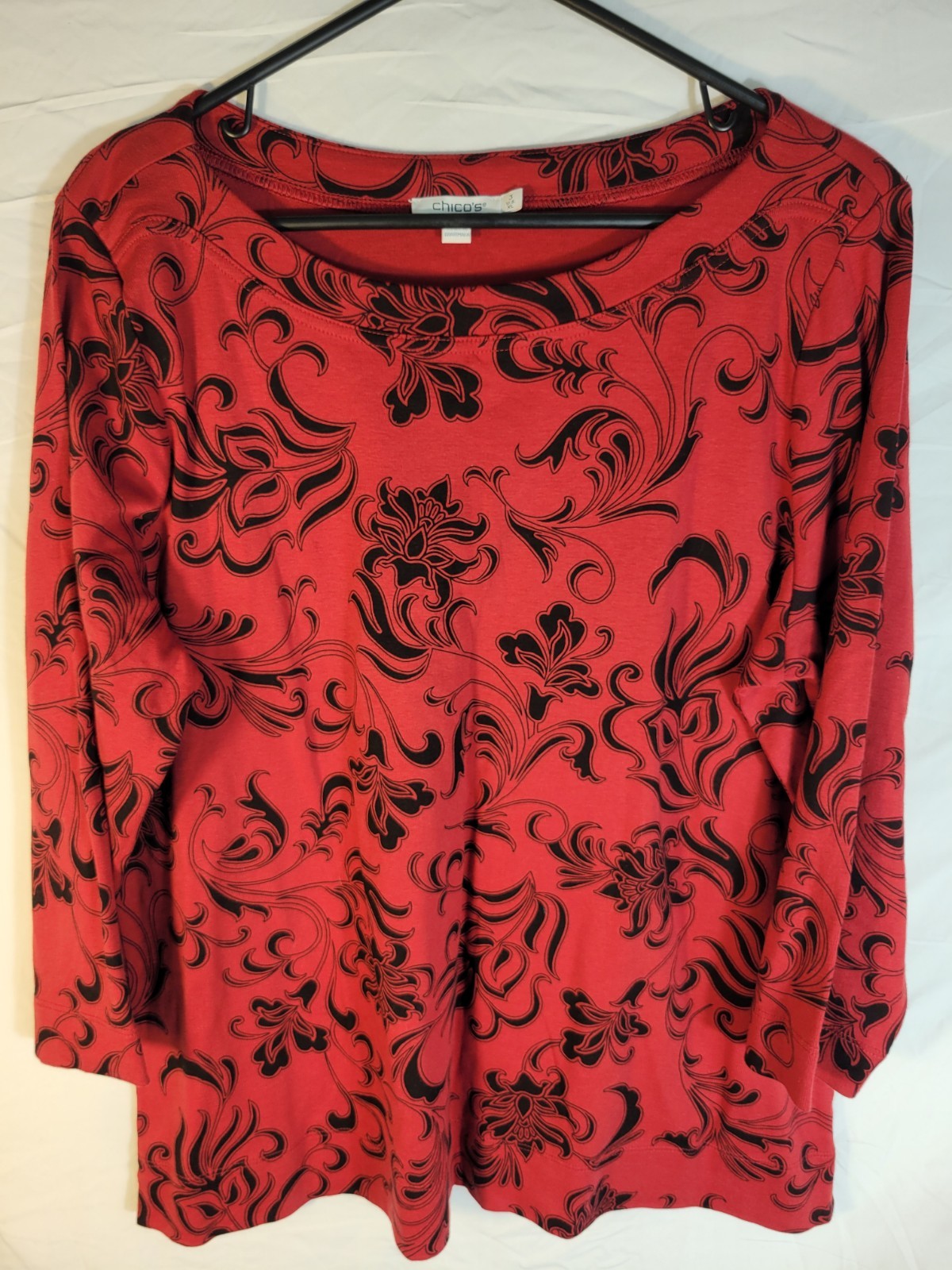 Chico's Women's Red Black Floral Scroll Print Pima Cotton 3/4 Sleeve Top Size 3