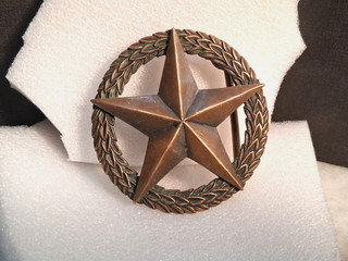 Nice Vintage James Avery Texas Rangers Lone Star Bronze Belt Buckle Retired