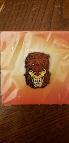 Épingle à dents sabrées - Marvel Gear + caisse à butin à marchandises broche en émail exclusive neuve dans son emballage 2017 - Photo 1 sur 2