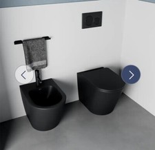 Sanitari Filomuro In Ceram. Rimless Nero Opaco: Vaso, Bidet E Copri Wc Soft-clos