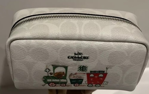 ๐ผ๐ฆ Coach ๐ผ๐ฆ Signature Christmas Train Cosmetic Makeup Bag Case NWOT ๐ผ D1 - Picture 9 of 11