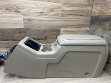 2003 2004 2005 2006 Ford Expedition Tan Oem Center Console Cup Holder Armrest 2003 2004 2005 2006 Ford Expedition Tan Oem Center Console Cup Holder Armrest