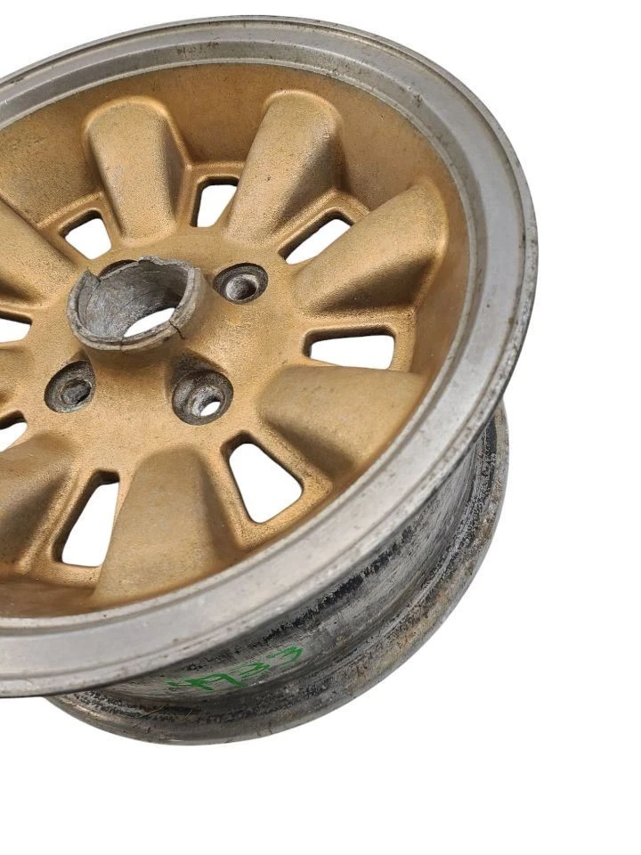 Wheel 13x6 8 Spoke Fits 75 VEGA 617264 — 第 4/4 张图片