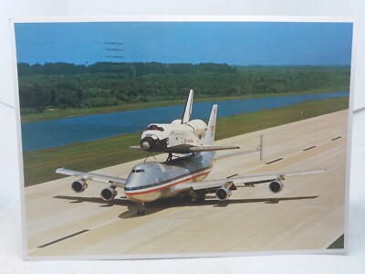 Nasa Space Shuttle Orbiter Columbia Huckepack auf 747 Jet Vintage Postkarte 1990